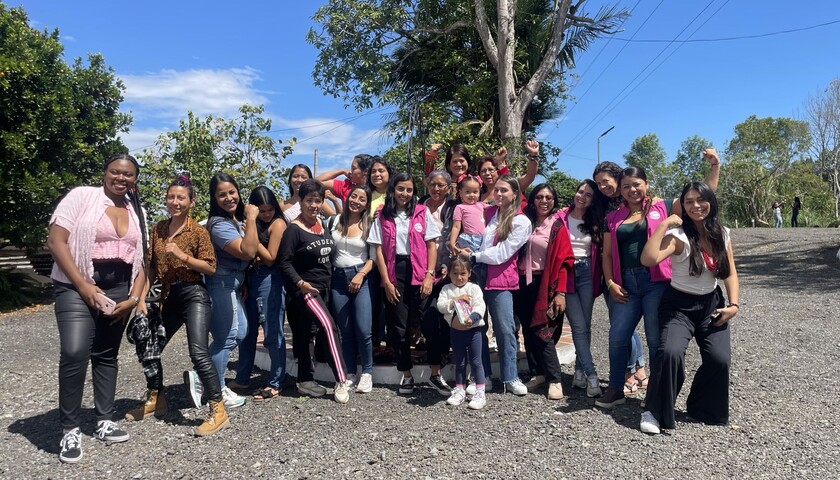 Eine Gruppe von Frauen in Kolumbien